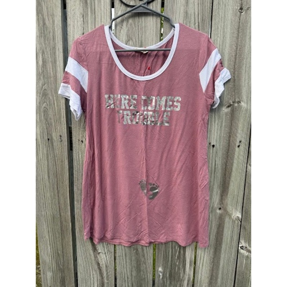 French Pastry Maternity‎ Mauve Pink Here Comes Trouble Graphic Ringer Tee XL